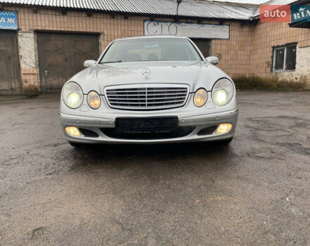 Сірий Мерседес Е-Клас, об'ємом двигуна 3.2 л та пробігом 272 тис. км за 3850 $, фото 9 на Automoto.ua