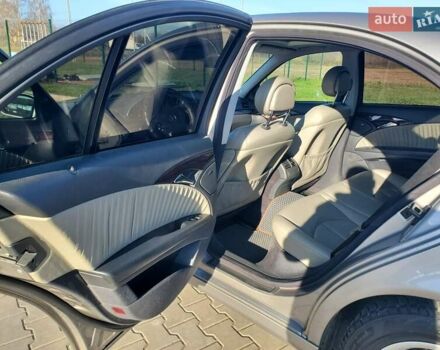 Серый Мерседес Е-Класс, объемом двигателя 2.15 л и пробегом 420 тыс. км за 7000 $, фото 19 на Automoto.ua