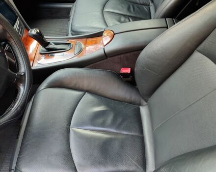 Серый Мерседес Е-Класс, объемом двигателя 2.1 л и пробегом 443 тыс. км за 8300 $, фото 11 на Automoto.ua