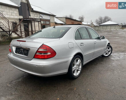 Сірий Мерседес Е-Клас, об'ємом двигуна 3.2 л та пробігом 272 тис. км за 3850 $, фото 4 на Automoto.ua