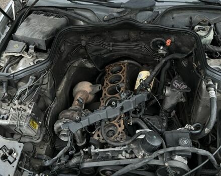 Сірий Мерседес Е-Клас, об'ємом двигуна 3.2 л та пробігом 340 тис. км за 7400 $, фото 3 на Automoto.ua