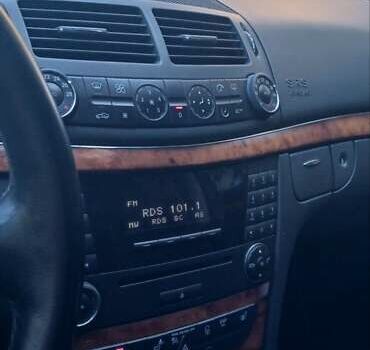 Серый Мерседес Е-Класс, объемом двигателя 1.8 л и пробегом 289 тыс. км за 7150 $, фото 15 на Automoto.ua