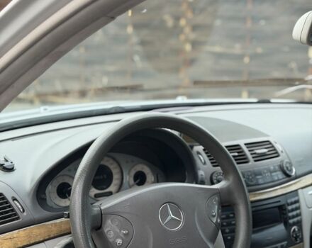 Сірий Мерседес Е-Клас, об'ємом двигуна 2.7 л та пробігом 359 тис. км за 4350 $, фото 14 на Automoto.ua