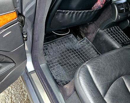 Серый Мерседес Е-Класс, объемом двигателя 3.2 л и пробегом 312 тыс. км за 7500 $, фото 3 на Automoto.ua