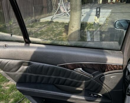 Сірий Мерседес Е-Клас, об'ємом двигуна 3.2 л та пробігом 350 тис. км за 5999 $, фото 9 на Automoto.ua