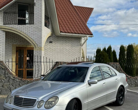 Мерседес Е-Клас 2004 у Вінниці на Automoto.ua Сірий Мерседес Е-Клас, об'ємом двигуна 1.8 л та пробігом 459 тис. км за 4799 $, фото 1 на Automoto.ua