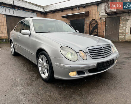 Сірий Мерседес Е-Клас, об'ємом двигуна 3.2 л та пробігом 272 тис. км за 3850 $, фото 27 на Automoto.ua