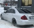 Серый Мерседес Е-Класс, объемом двигателя 2.7 л и пробегом 387 тыс. км за 2150 $, фото 6 на Automoto.ua