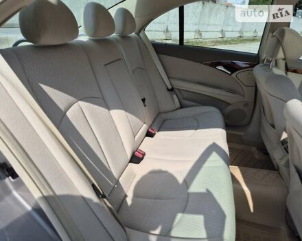 Сірий Мерседес Е-Клас, об'ємом двигуна 1.8 л та пробігом 281 тис. км за 11400 $, фото 29 на Automoto.ua