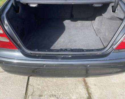 Сірий Мерседес Е-Клас, об'ємом двигуна 2.2 л та пробігом 297 тис. км за 7000 $, фото 12 на Automoto.ua