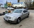 Серый Мерседес Е-Класс, объемом двигателя 3.2 л и пробегом 200 тыс. км за 4900 $, фото 1 на Automoto.ua