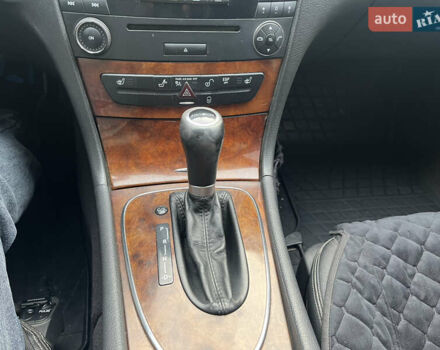 Серый Мерседес Е-Класс, объемом двигателя 2.2 л и пробегом 359 тыс. км за 6450 $, фото 46 на Automoto.ua