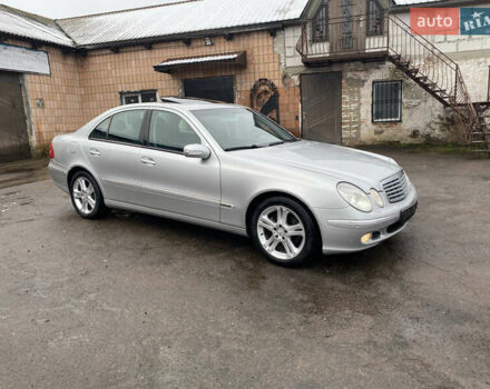 Сірий Мерседес Е-Клас, об'ємом двигуна 3.2 л та пробігом 272 тис. км за 3850 $, фото 25 на Automoto.ua