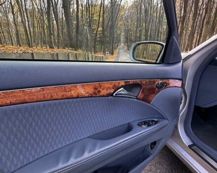 Сірий Мерседес Е-Клас, об'ємом двигуна 2.2 л та пробігом 412 тис. км за 6300 $, фото 10 на Automoto.ua