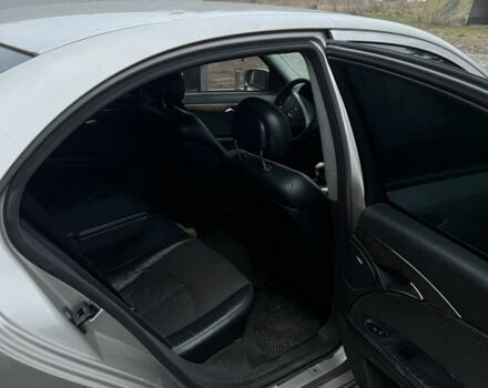 Сірий Мерседес Е-Клас, об'ємом двигуна 3.2 л та пробігом 340 тис. км за 7400 $, фото 7 на Automoto.ua