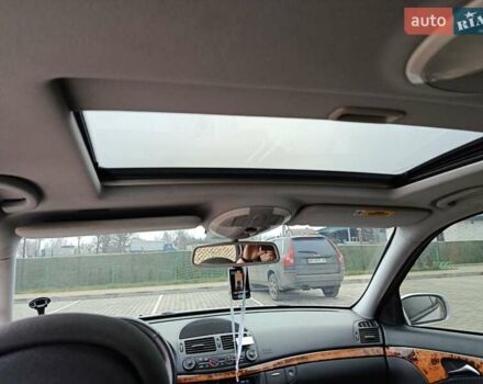 Серый Мерседес Е-Класс, объемом двигателя 2.1 л и пробегом 326 тыс. км за 7200 $, фото 19 на Automoto.ua