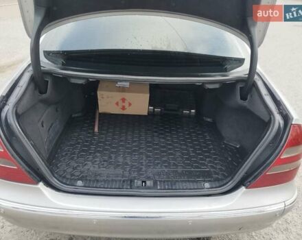 Сірий Мерседес Е-Клас, об'ємом двигуна 2.7 л та пробігом 400 тис. км за 7200 $, фото 2 на Automoto.ua