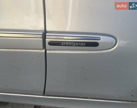 Серый Мерседес Е-Класс, объемом двигателя 3.2 л и пробегом 356 тыс. км за 7800 $, фото 3 на Automoto.ua