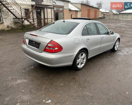 Сірий Мерседес Е-Клас, об'ємом двигуна 3.2 л та пробігом 272 тис. км за 3850 $, фото 29 на Automoto.ua