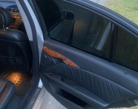 Сірий Мерседес Е-Клас, об'ємом двигуна 2.7 л та пробігом 100 тис. км за 3300 $, фото 17 на Automoto.ua