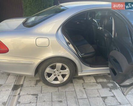 Серый Мерседес Е-Класс, объемом двигателя 3.2 л и пробегом 356 тыс. км за 7800 $, фото 17 на Automoto.ua