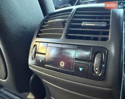 Серый Мерседес Е-Класс, объемом двигателя 2.99 л и пробегом 300 тыс. км за 8400 $, фото 77 на Automoto.ua