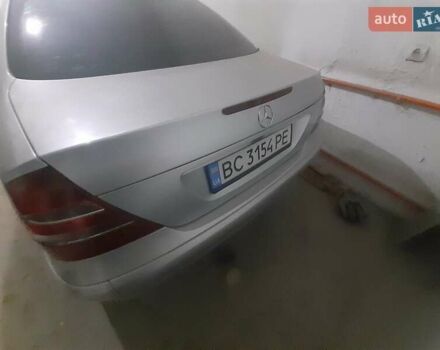 Серый Мерседес Е-Класс, объемом двигателя 2.1 л и пробегом 200 тыс. км за 2100 $, фото 3 на Automoto.ua