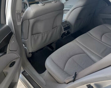 Сірий Мерседес Е-Клас, об'ємом двигуна 3.22 л та пробігом 352 тис. км за 8750 $, фото 7 на Automoto.ua