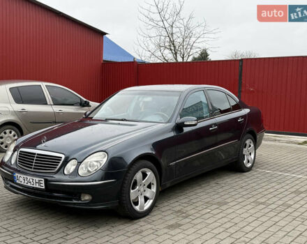 Сірий Мерседес Е-Клас, об'ємом двигуна 3.2 л та пробігом 267 тис. км за 7200 $, фото 1 на Automoto.ua