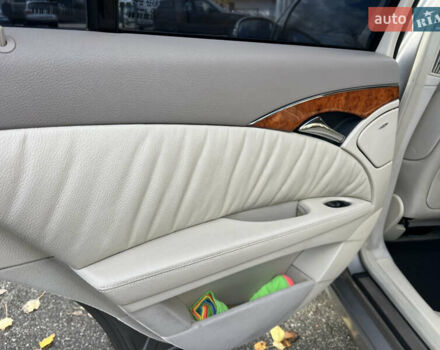 Серый Мерседес Е-Класс, объемом двигателя 3.5 л и пробегом 260 тыс. км за 8500 $, фото 10 на Automoto.ua