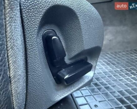 Серый Мерседес Е-Класс, объемом двигателя 2.99 л и пробегом 300 тыс. км за 8400 $, фото 58 на Automoto.ua