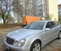 Сірий Мерседес Е-Клас, об'ємом двигуна 3 л та пробігом 300 тис. км за 5300 $, фото 3 на Automoto.ua