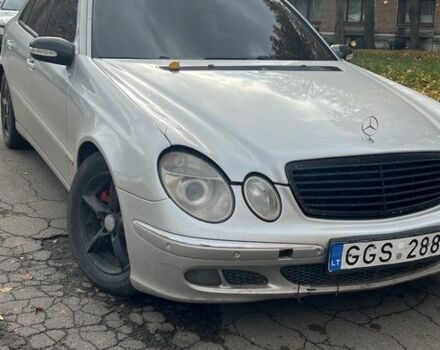 Сірий Мерседес Е-Клас, об'ємом двигуна 2.7 л та пробігом 350 тис. км за 2919 $, фото 1 на Automoto.ua