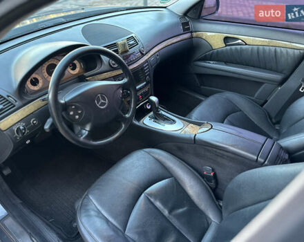 Серый Мерседес Е-Класс, объемом двигателя 3 л и пробегом 358 тыс. км за 8500 $, фото 27 на Automoto.ua