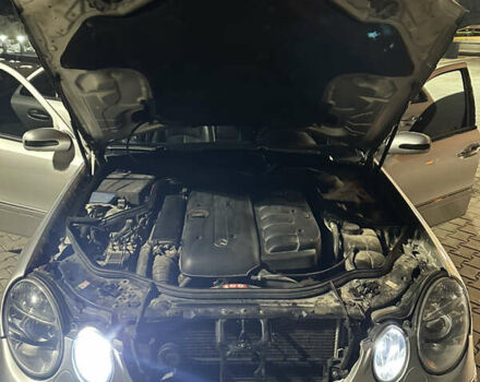 Серый Мерседес Е-Класс, объемом двигателя 3.22 л и пробегом 275 тыс. км за 8000 $, фото 13 на Automoto.ua