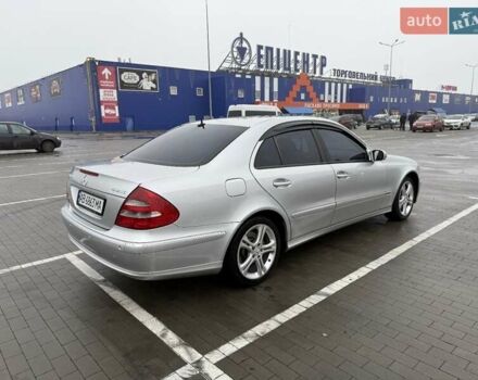 Серый Мерседес Е-Класс, объемом двигателя 2.6 л и пробегом 293 тыс. км за 7800 $, фото 8 на Automoto.ua