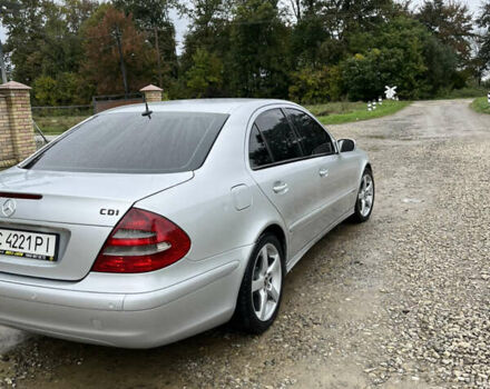 Сірий Мерседес Е-Клас, об'ємом двигуна 2.15 л та пробігом 448 тис. км за 6500 $, фото 4 на Automoto.ua