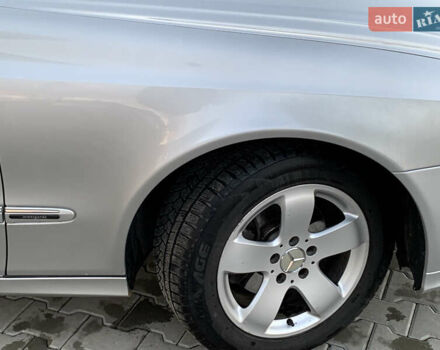 Серый Мерседес Е-Класс, объемом двигателя 3.2 л и пробегом 367 тыс. км за 8000 $, фото 49 на Automoto.ua