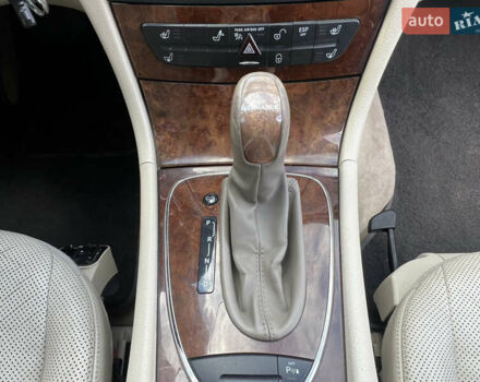 Серый Мерседес Е-Класс, объемом двигателя 3.5 л и пробегом 260 тыс. км за 8500 $, фото 23 на Automoto.ua