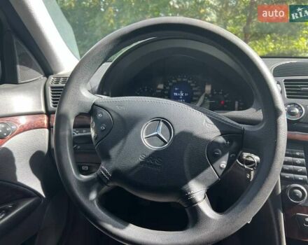 Сірий Мерседес Е-Клас, об'ємом двигуна 1.8 л та пробігом 271 тис. км за 7100 $, фото 12 на Automoto.ua