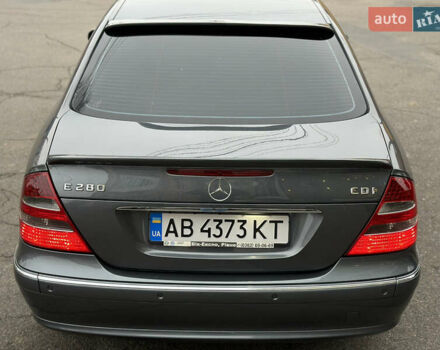 Серый Мерседес Е-Класс, объемом двигателя 3 л и пробегом 362 тыс. км за 8500 $, фото 10 на Automoto.ua