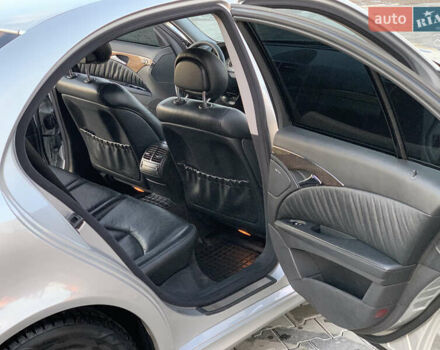 Серый Мерседес Е-Класс, объемом двигателя 3.2 л и пробегом 367 тыс. км за 8000 $, фото 17 на Automoto.ua