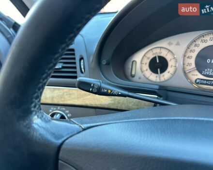 Серый Мерседес Е-Класс, объемом двигателя 3 л и пробегом 358 тыс. км за 8500 $, фото 31 на Automoto.ua