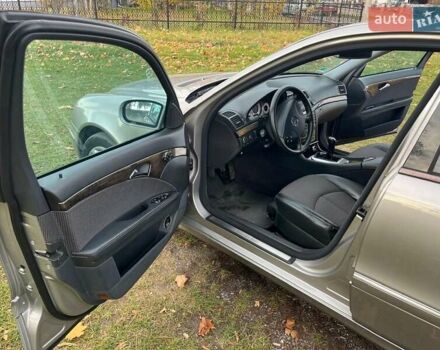 Сірий Мерседес Е-Клас, об'ємом двигуна 3 л та пробігом 245 тис. км за 10500 $, фото 13 на Automoto.ua