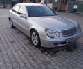Сірий Мерседес Е-Клас, об'ємом двигуна 2 л та пробігом 433 тис. км за 3450 $, фото 1 на Automoto.ua