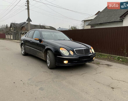Сірий Мерседес Е-Клас, об'ємом двигуна 3.2 л та пробігом 265 тис. км за 7999 $, фото 1 на Automoto.ua