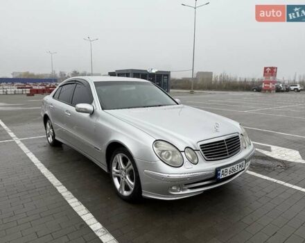 Серый Мерседес Е-Класс, объемом двигателя 2.6 л и пробегом 293 тыс. км за 7800 $, фото 9 на Automoto.ua