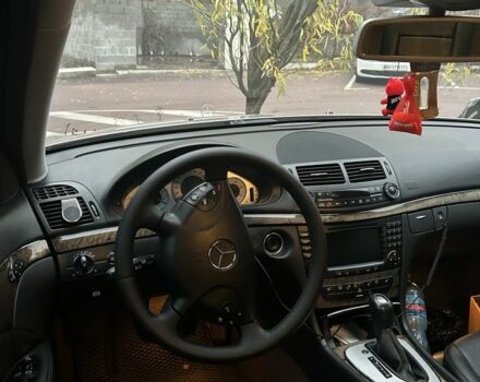 Серый Мерседес Е-Класс, объемом двигателя 3 л и пробегом 376 тыс. км за 8500 $, фото 12 на Automoto.ua