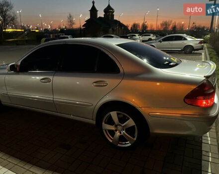 Серый Мерседес Е-Класс, объемом двигателя 2 л и пробегом 198 тыс. км за 7000 $, фото 8 на Automoto.ua