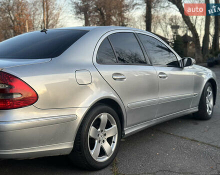 Серый Мерседес Е-Класс, объемом двигателя 2.99 л и пробегом 330 тыс. км за 7200 $, фото 8 на Automoto.ua